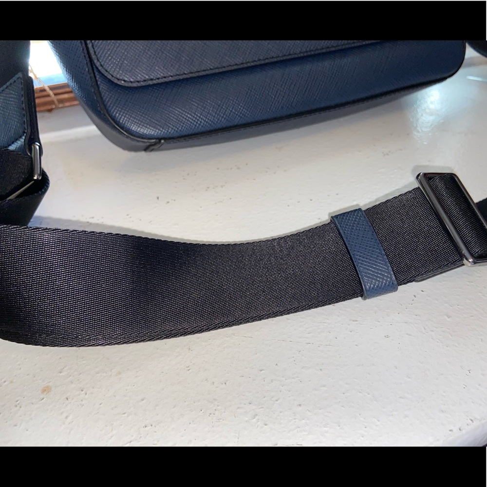 Michael Kors Messenger Bag - Picture 10 of 16